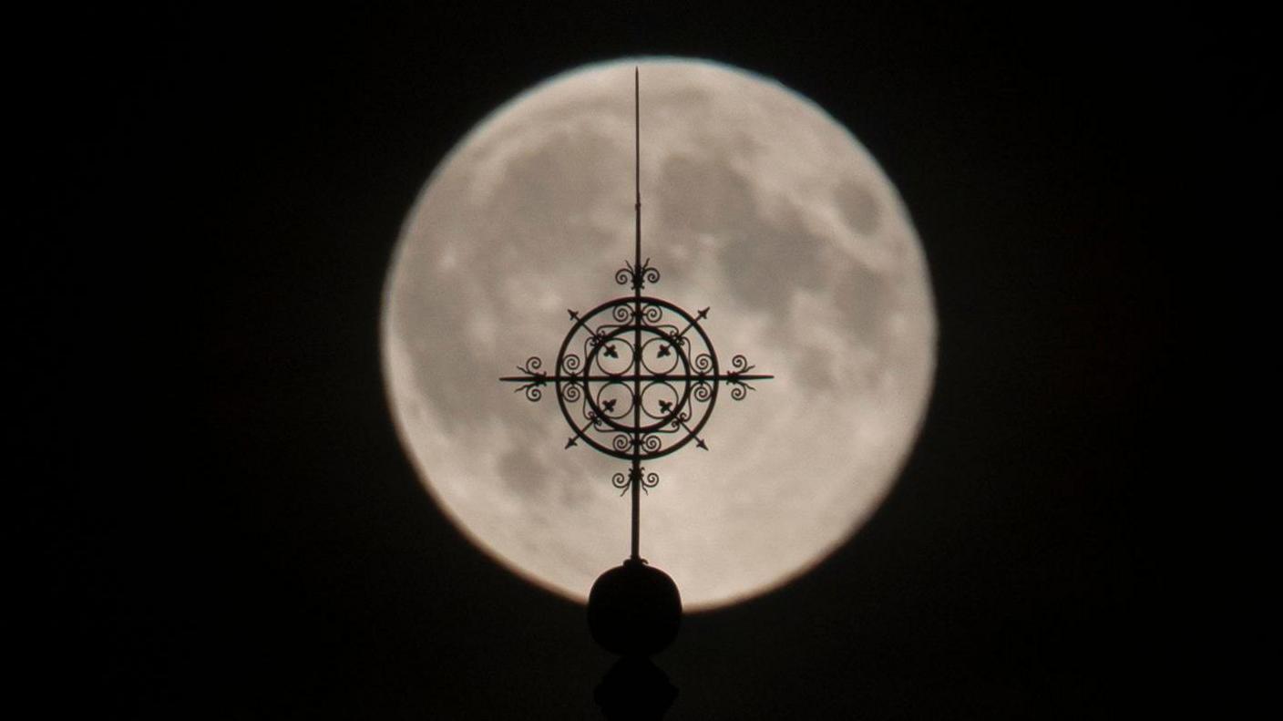  the Hunter's Supermoon in Linkoping, Sweden