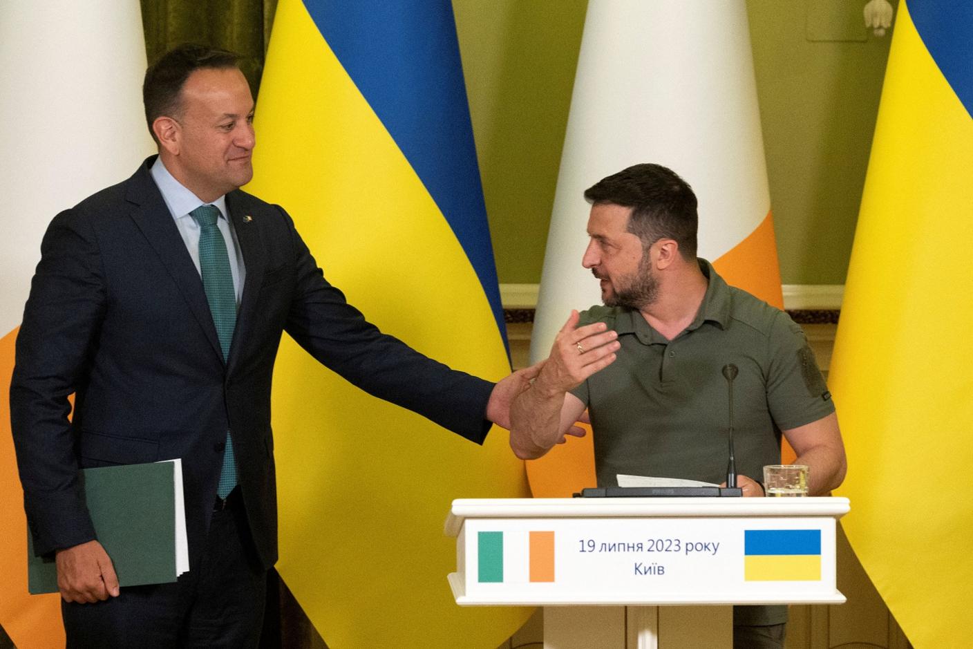 Leo Varadkar and Volodymyr Zelensky