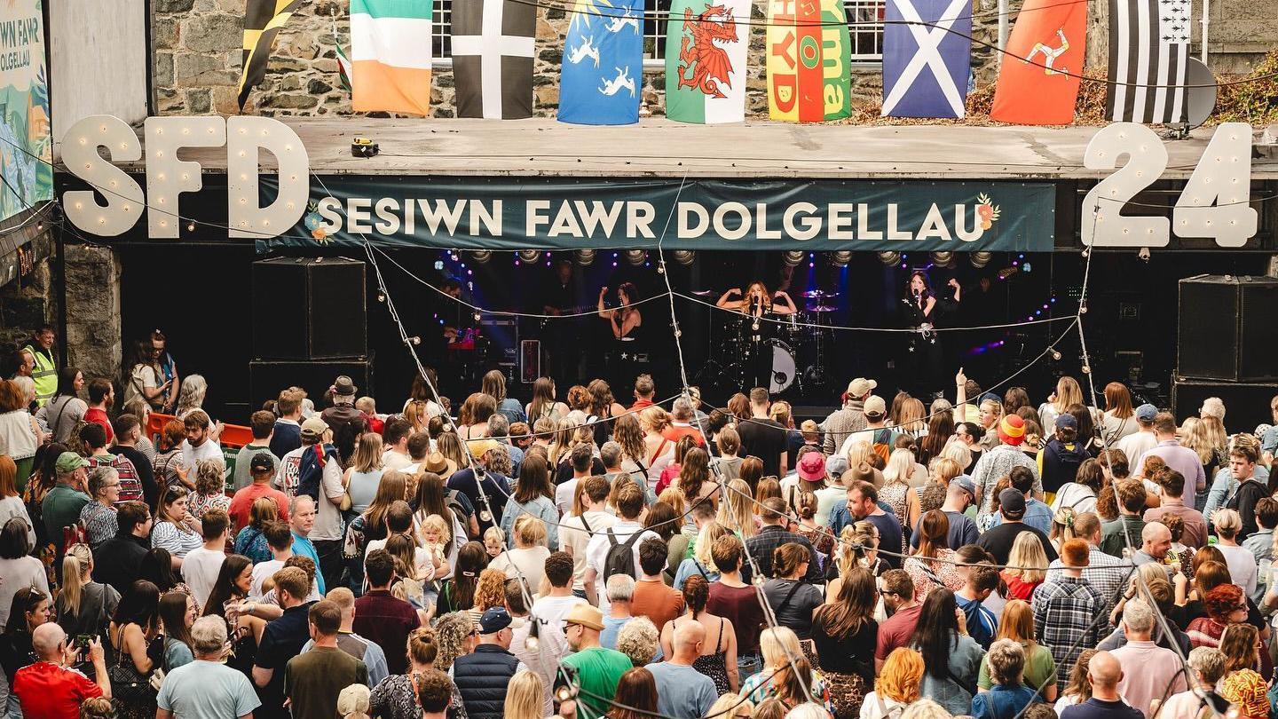 Eden, Sesiwn Fawr Dolgellau 2024