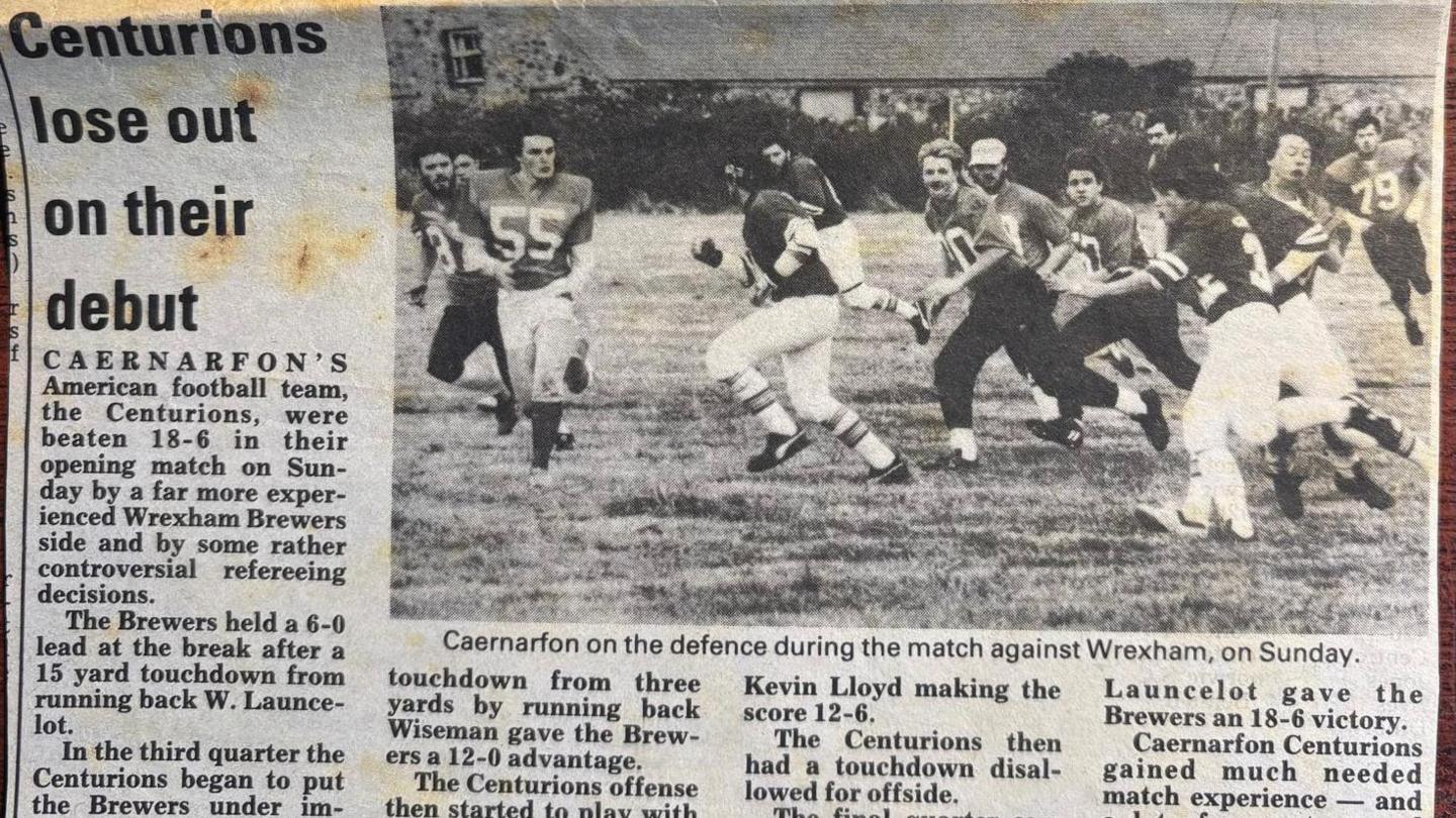 Adroddiad papur newydd