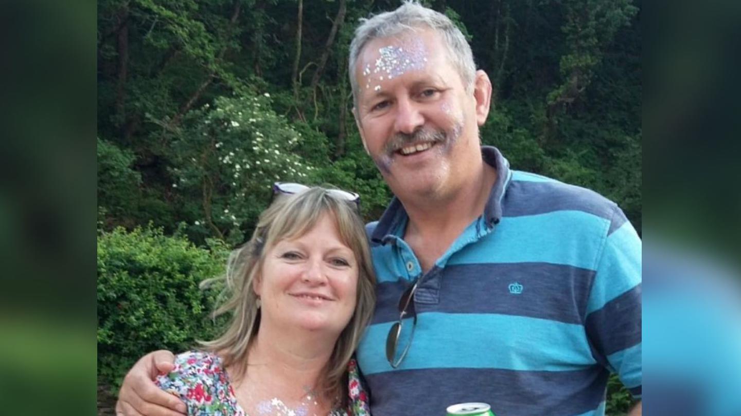 Mike a'i wraig Sian