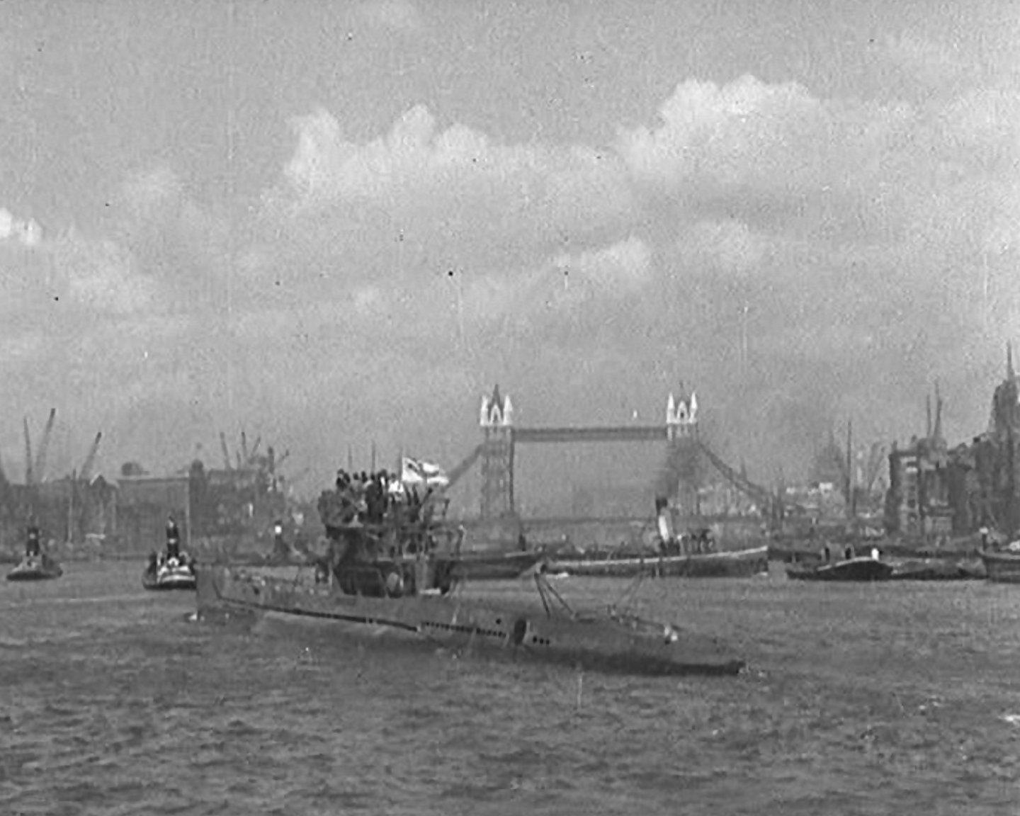 U-776 with Tower Bridge in the background