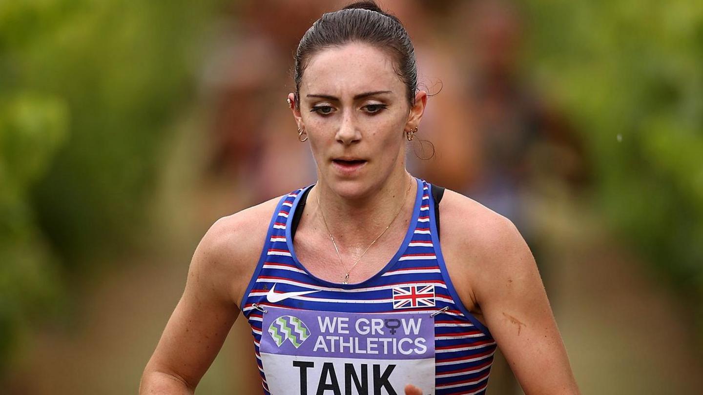 Poppy Tank racing for Great Britain's cross-country team