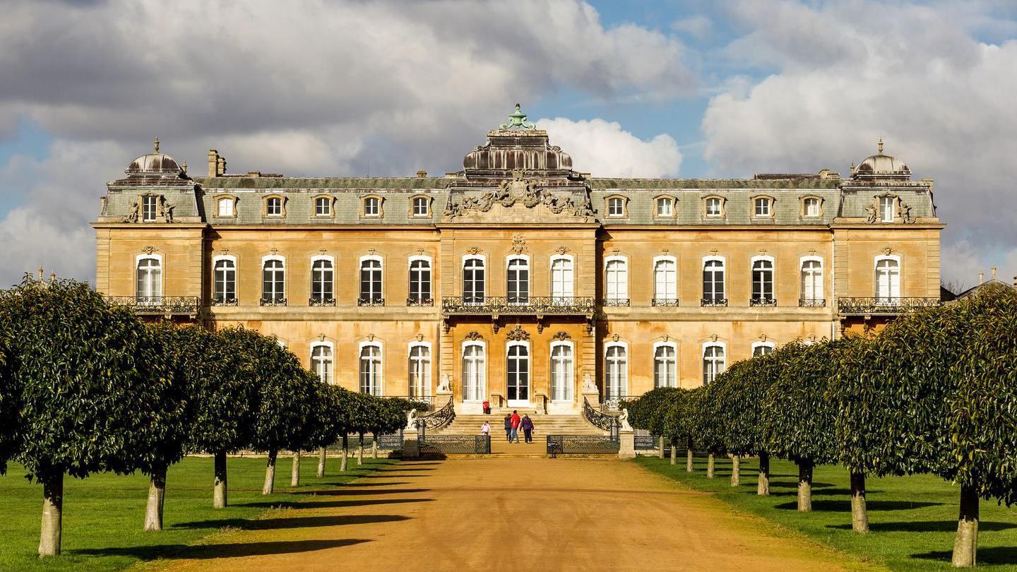 Wrest Park house and gardens 