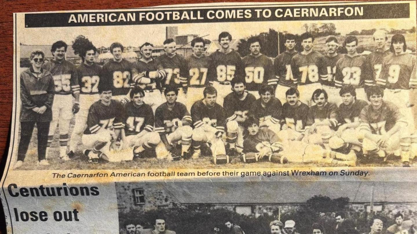 Adroddiad papur newydd