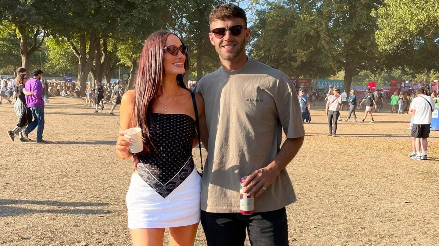 Lauren Macpherson a'i phartner Zak