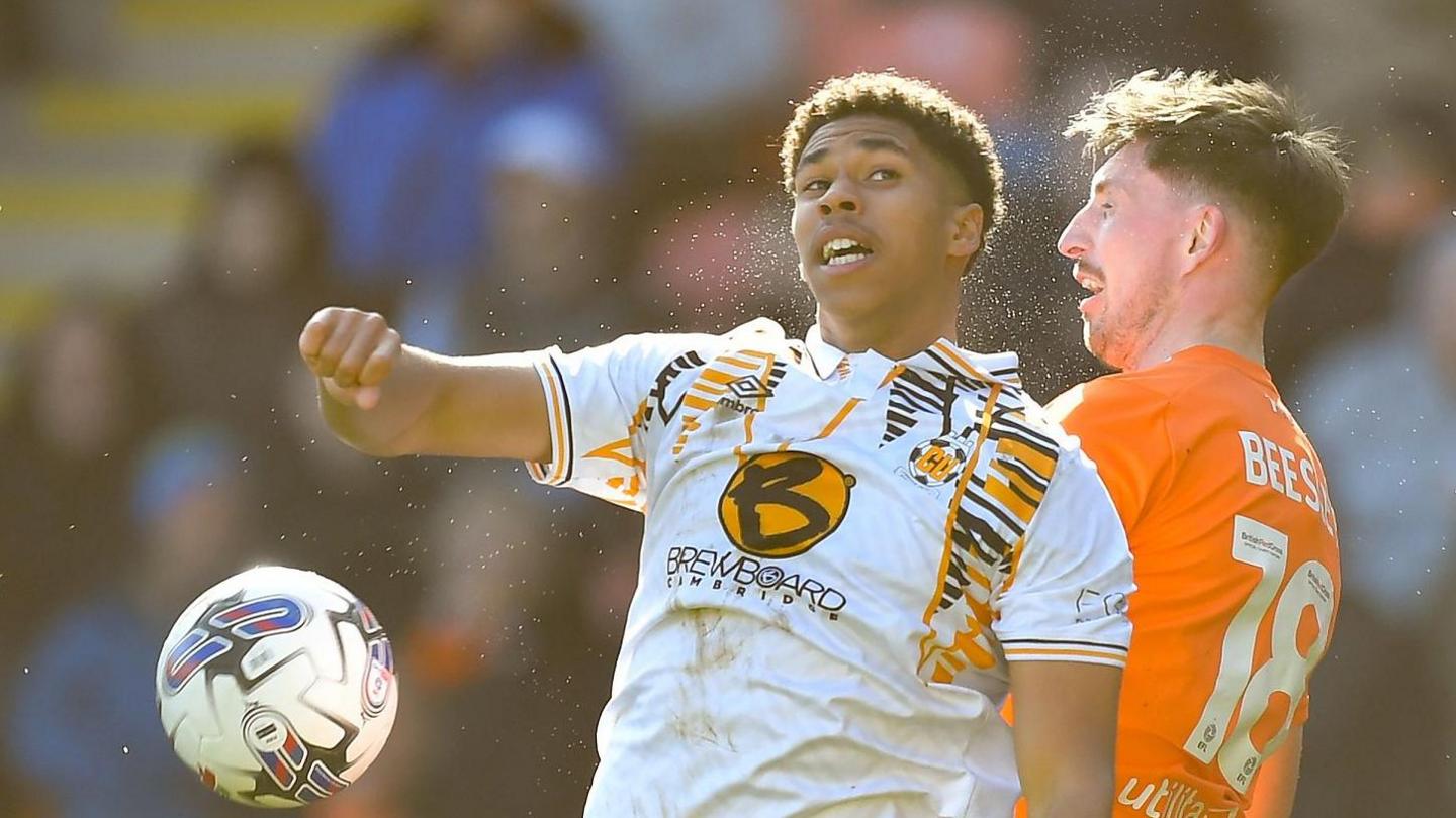 Mamadou Jobe in action for Cambridge United