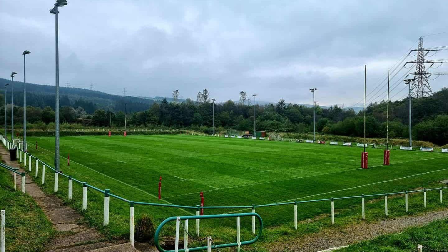 Cae Clwb Rygbi Tonmawr