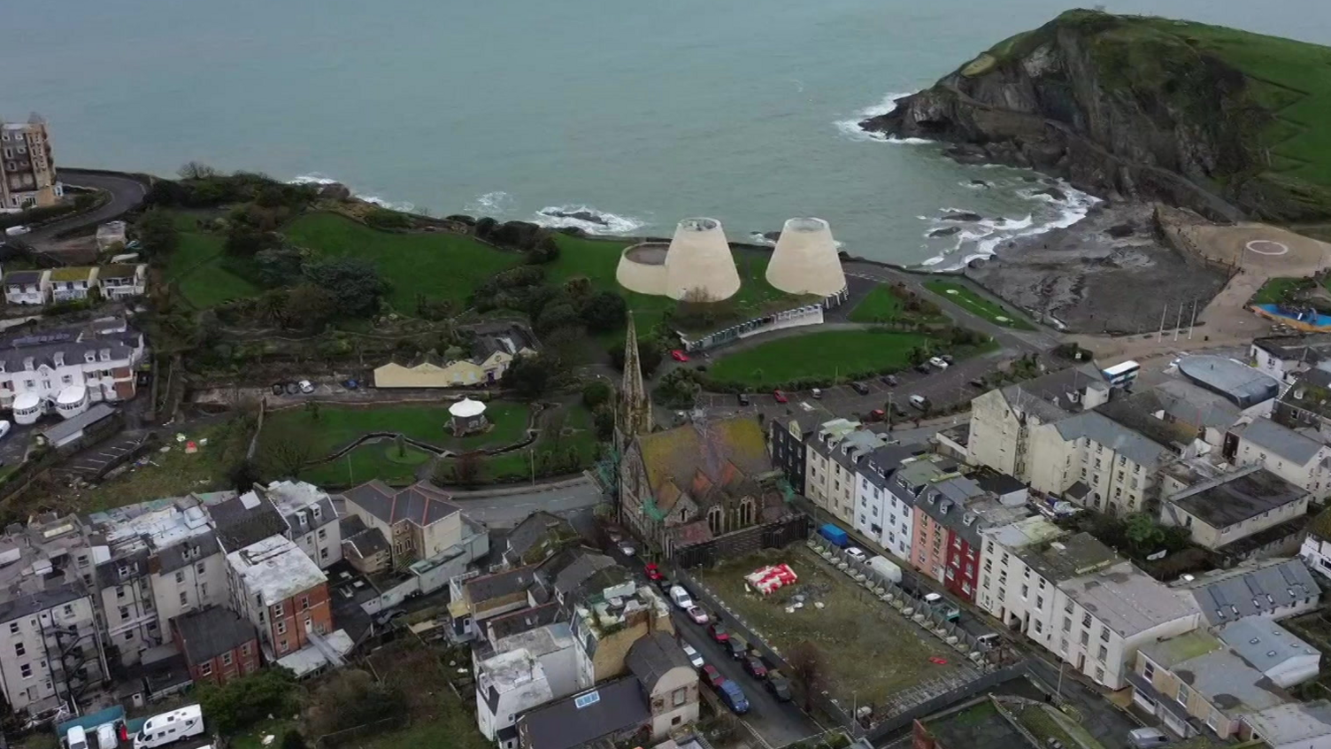 Ilfracombe High Street 'no go area as drug incidents surge' - BBC News