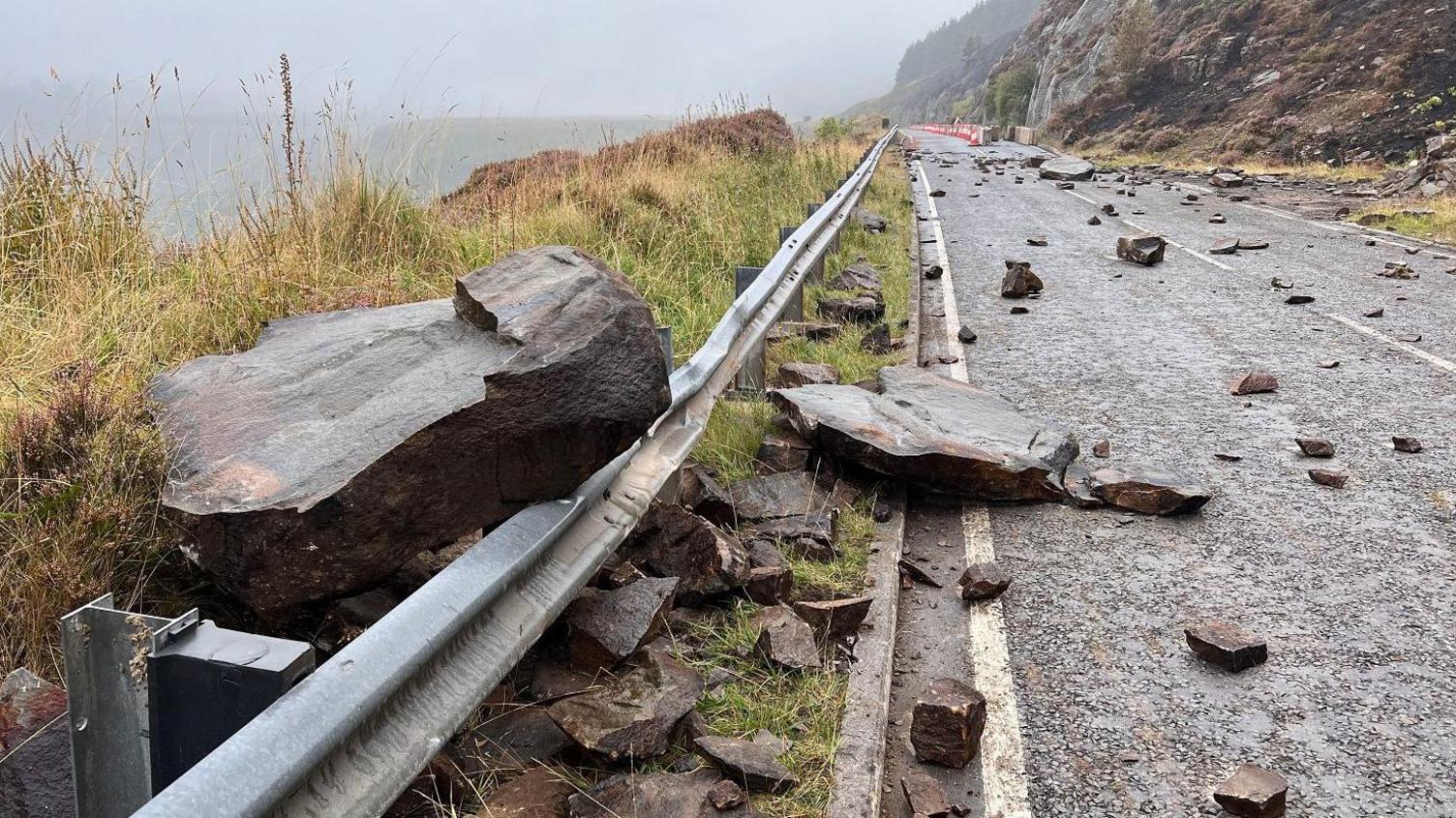 Rock fall from Rhigos mountain