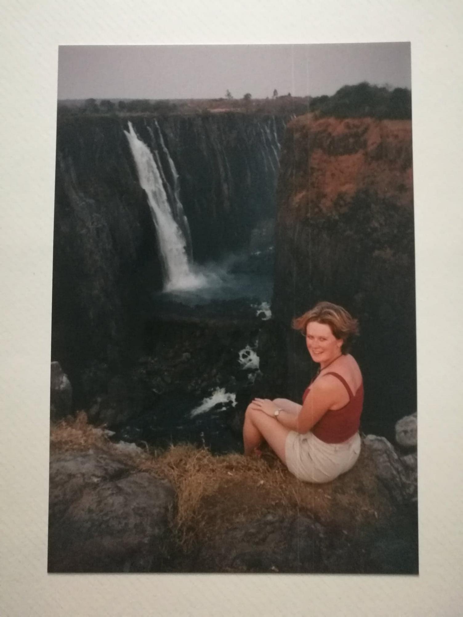 Yvonne yn Victoria Falls