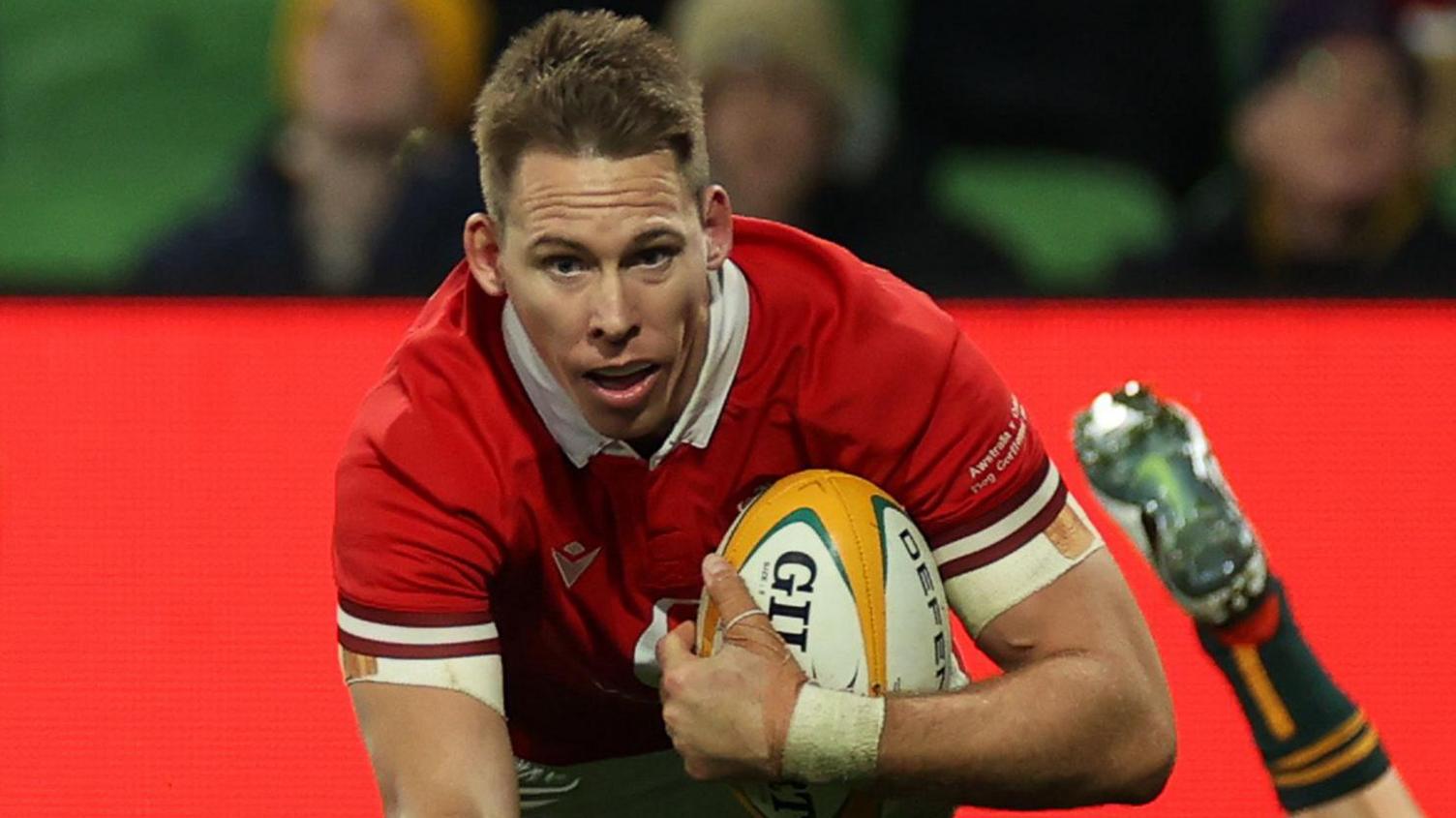 Liam Williams scores for Wales against Australia in July 2024