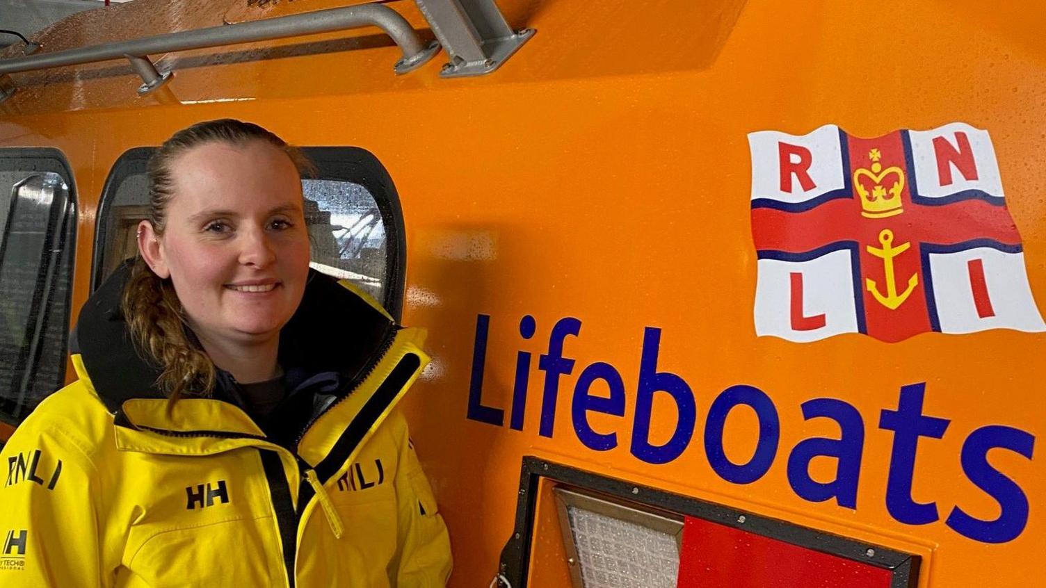 First female RNLI coxswain in Peel 'proud' of achievement - BBC News