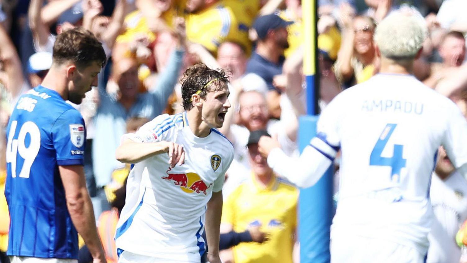 Brenden Aaronson celebrates for Leeds