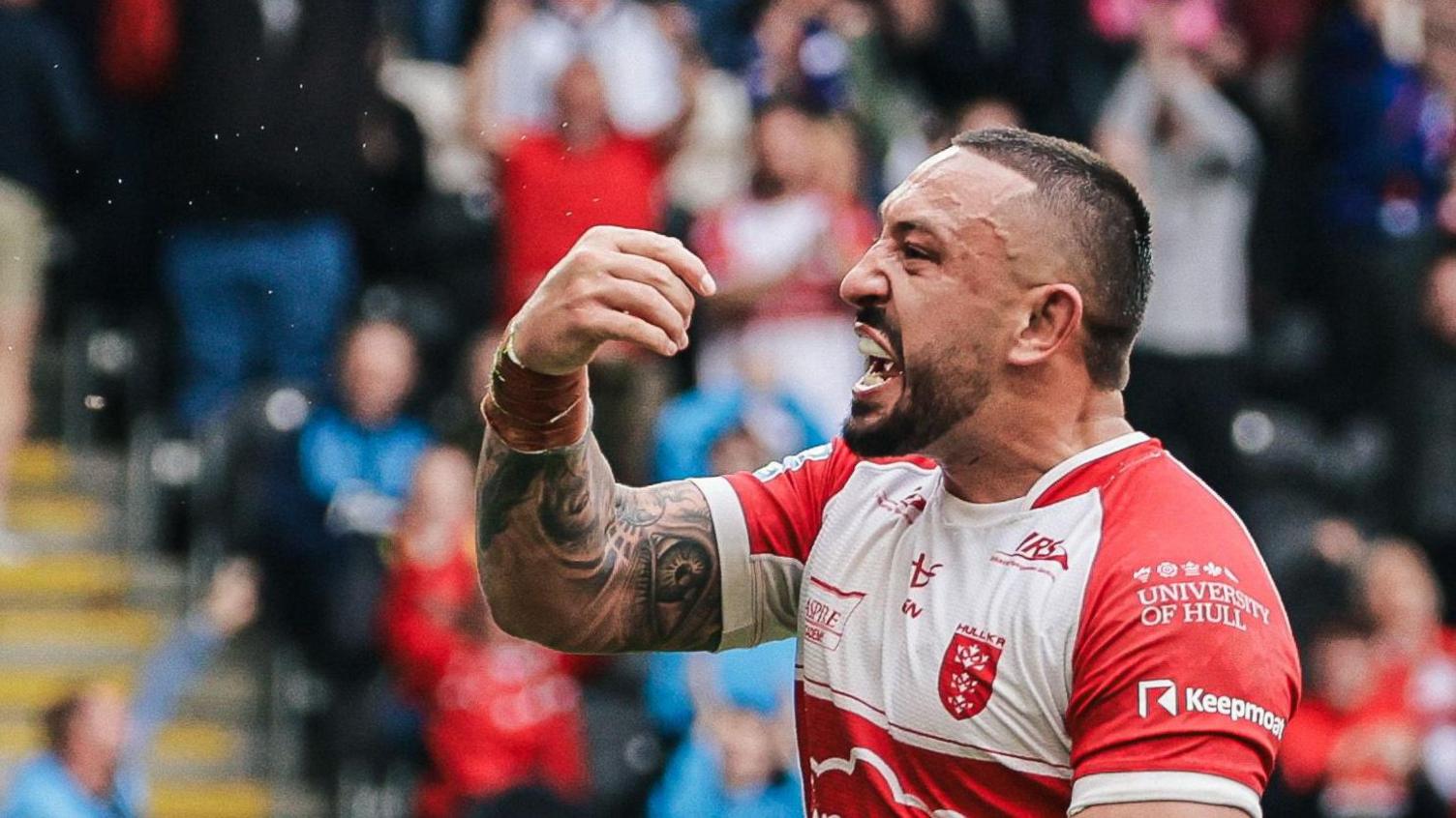 Elliot Minchella scoring a try for Hull KR against Hull FC