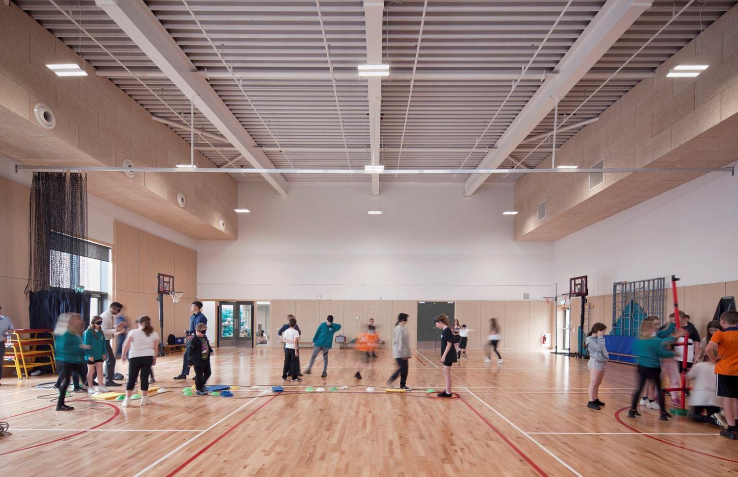 Riverside Primary School - a gym hall