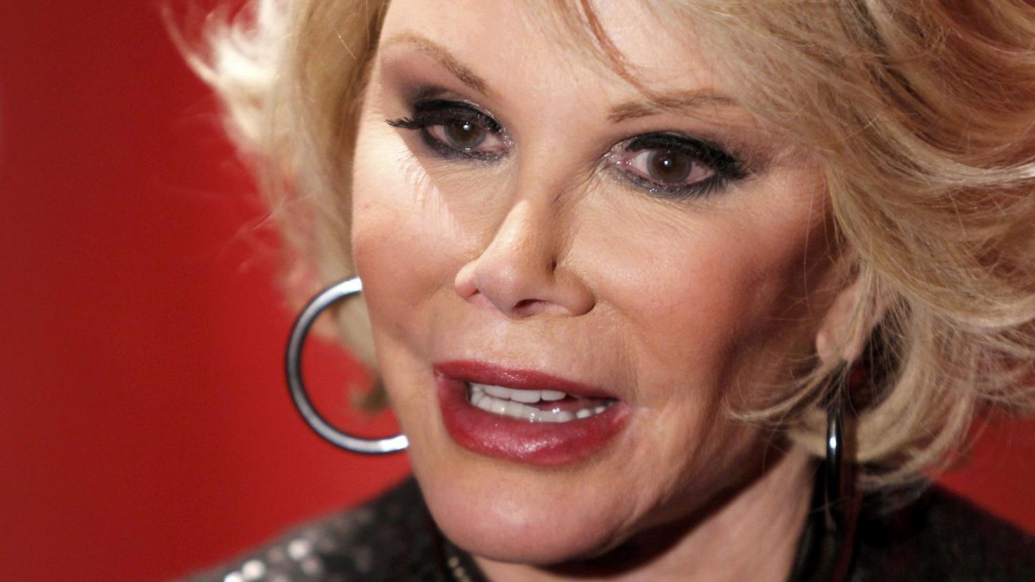 Joan Rivers' daughter sues clinic over death BBC News