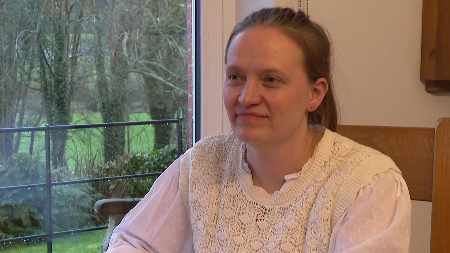 Bethan Price, rhiant