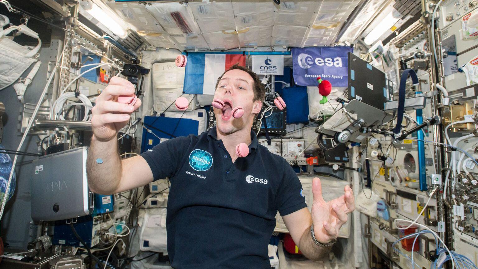 Thomas Pesquet in space with macaroons
