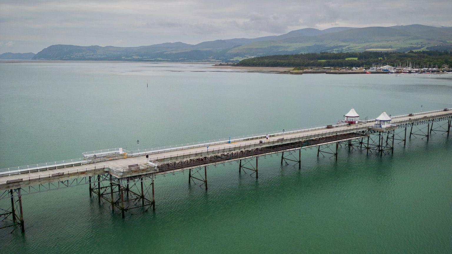 Pier y Garth, Bangor