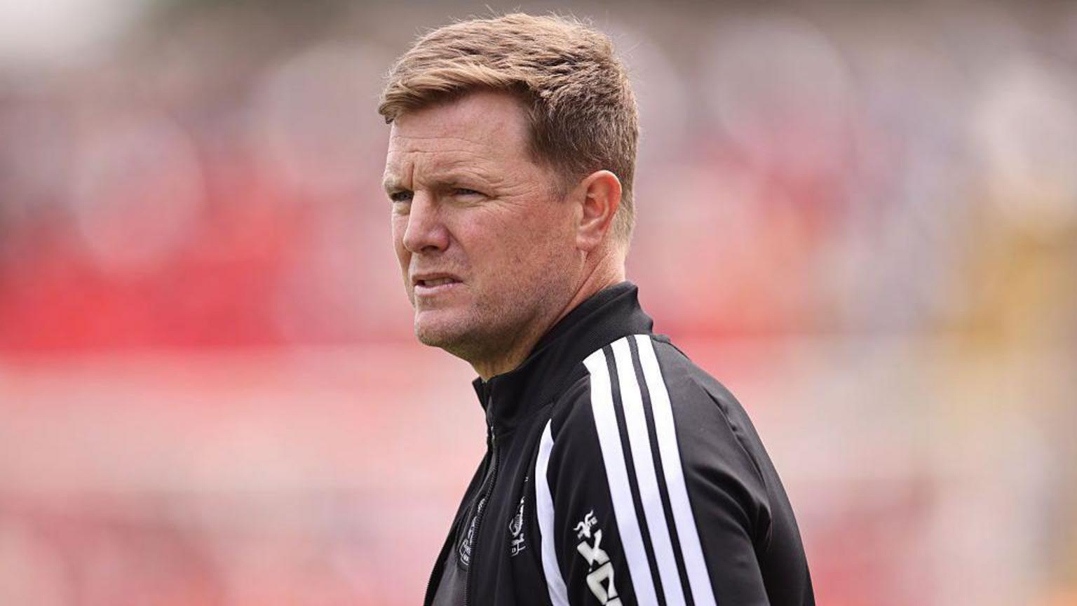Manager Howe to leave Newcastle with immediate effect