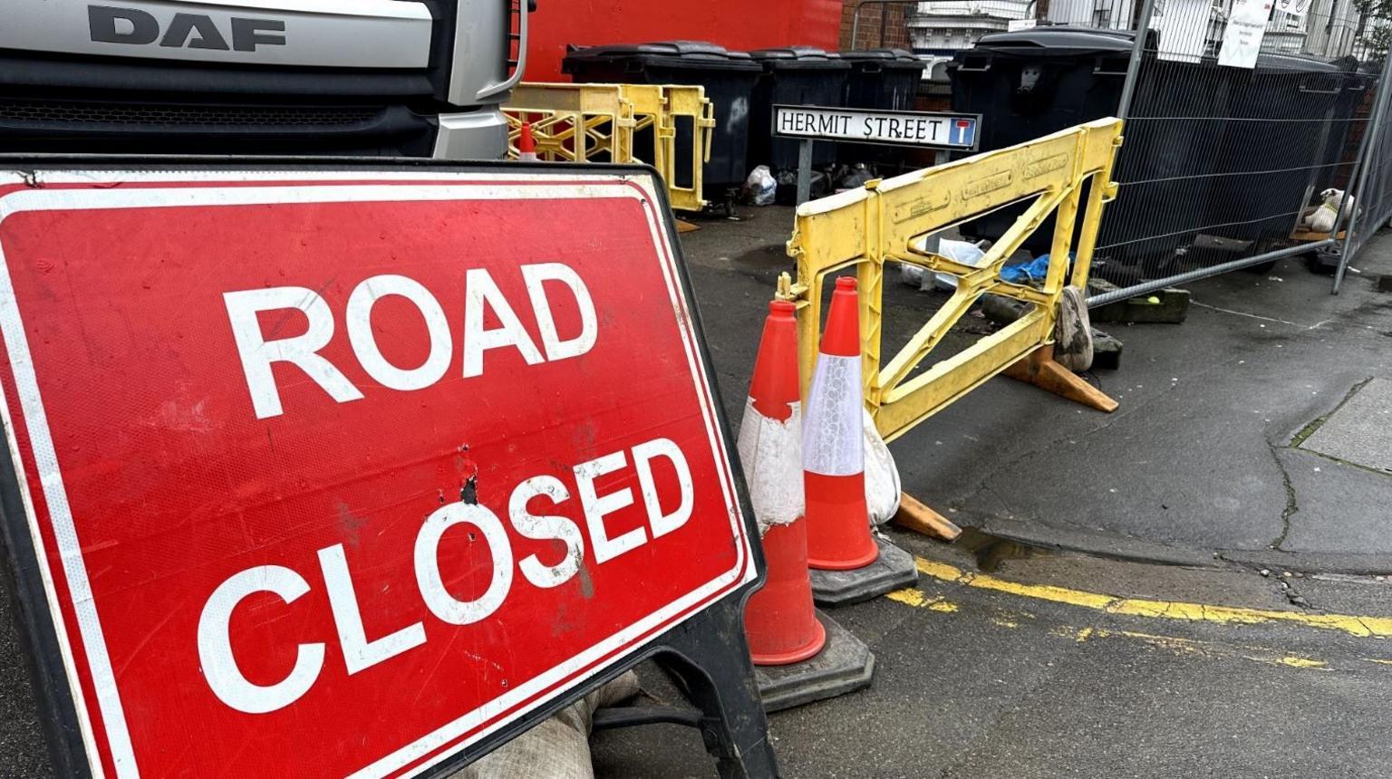 Road closure sign at the end of Hermit Street