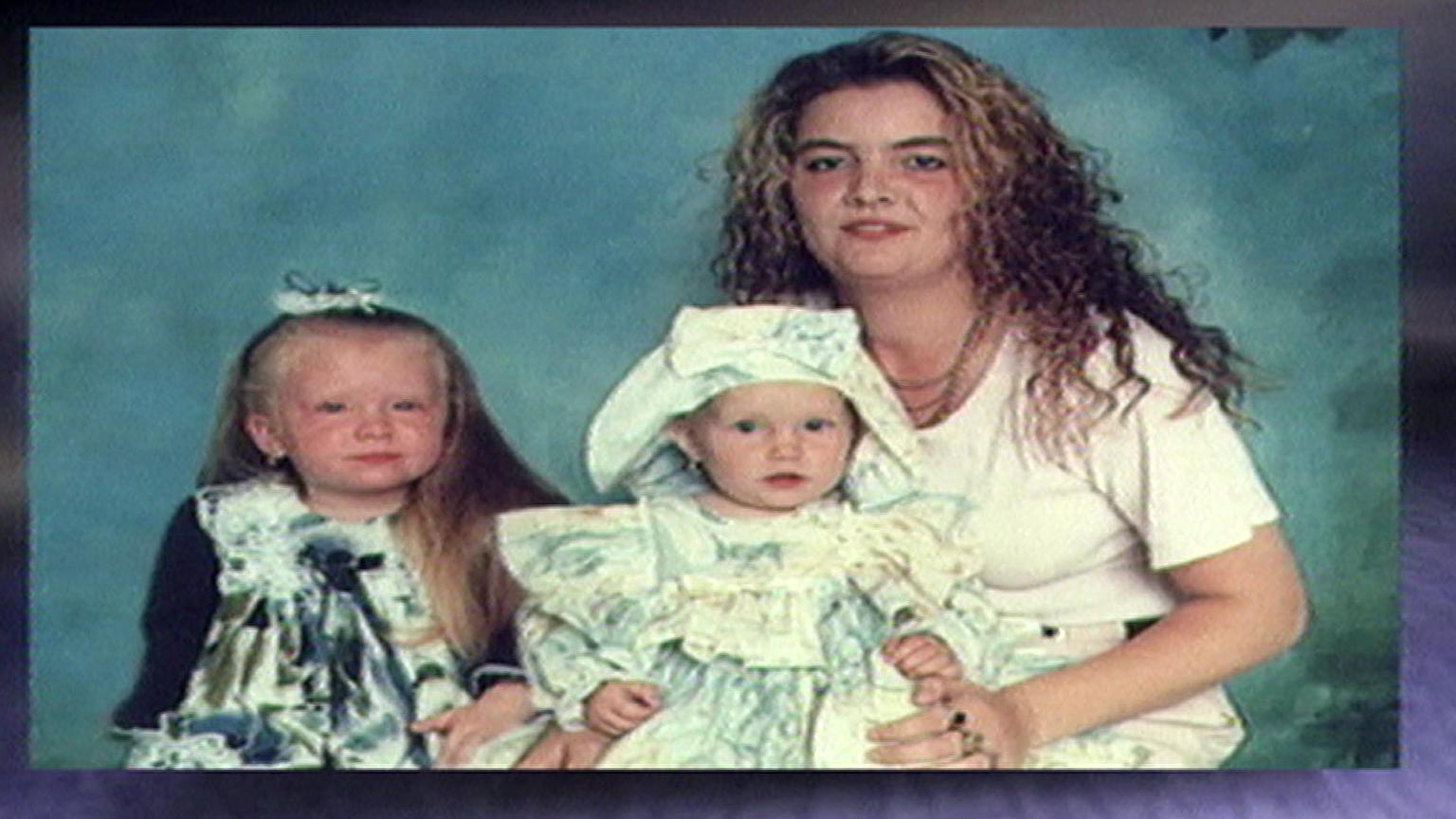 O'r chwith i'r dde Shauna, Sarah-Jane a Diane Jones
