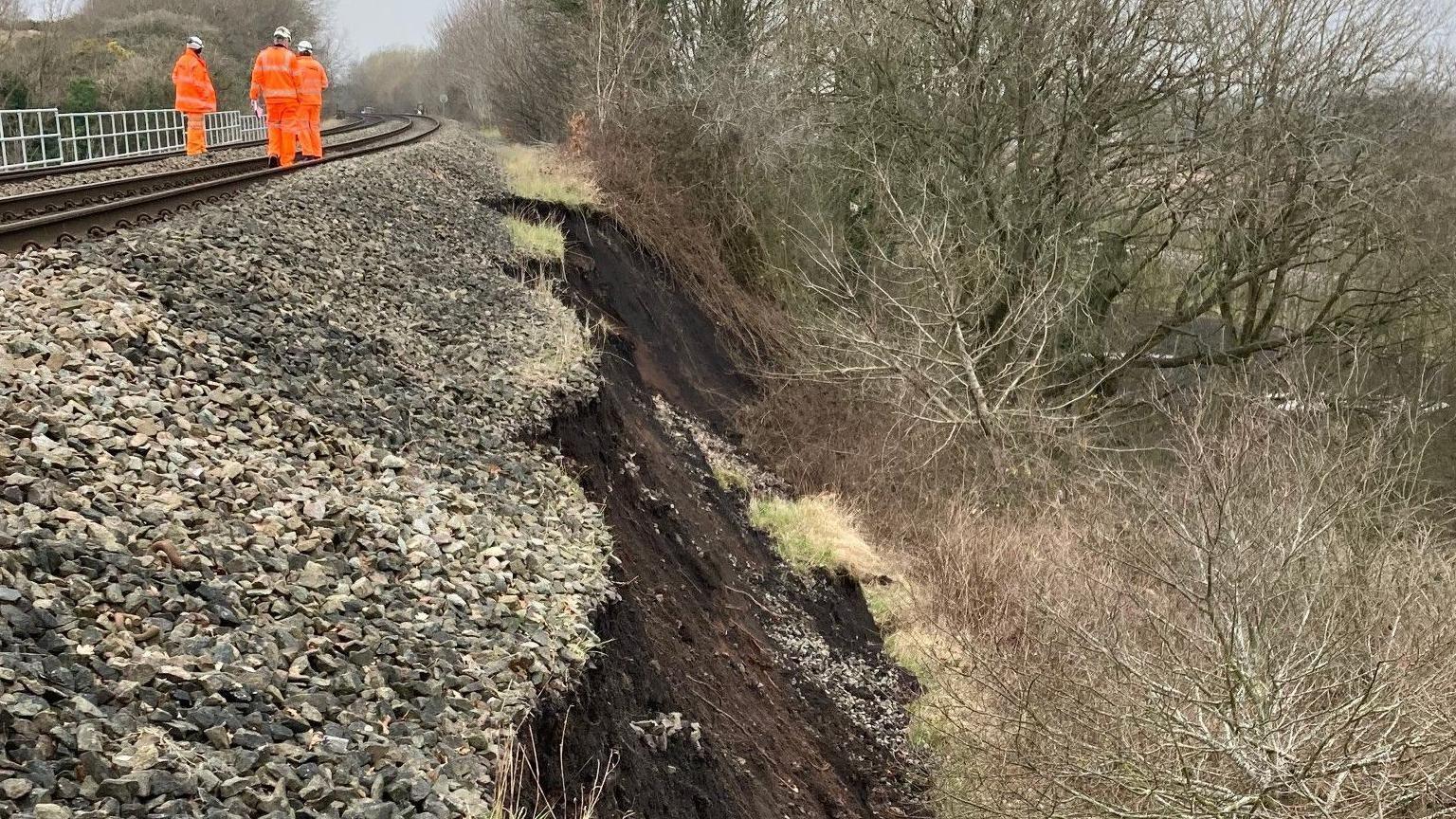 Landslip on the railway line between Shrewsbury and Wolverhampton