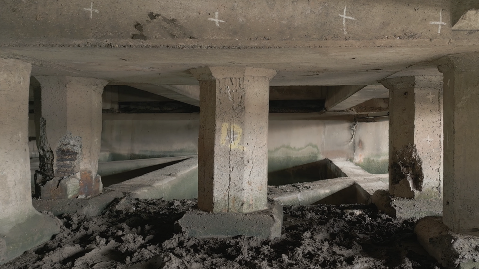 Damaged concrete columns under Drypool Bridge in Hull