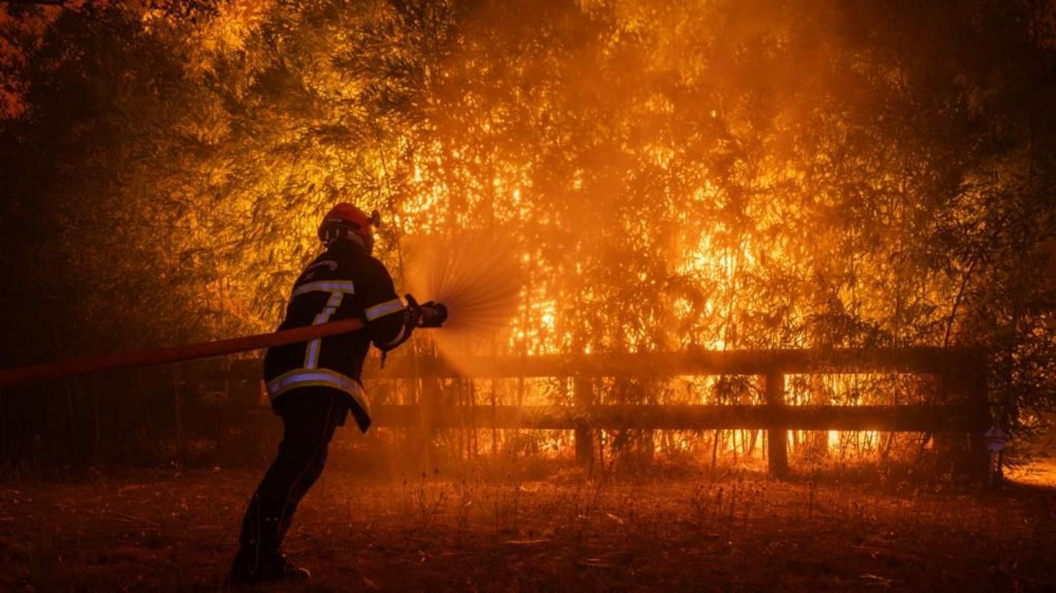 Macron calls crisis meeting as wildfires threaten Bordeaux and heatwave looms
