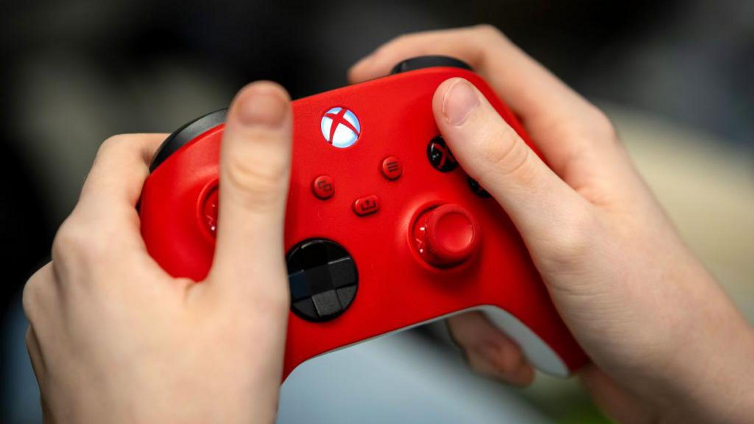 Xbox tech boss says 'unacceptable' outage should not have affected disc games