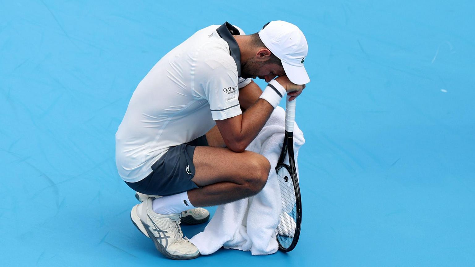 Djokovic suffers in heat as Tirante inflicts shock defeat