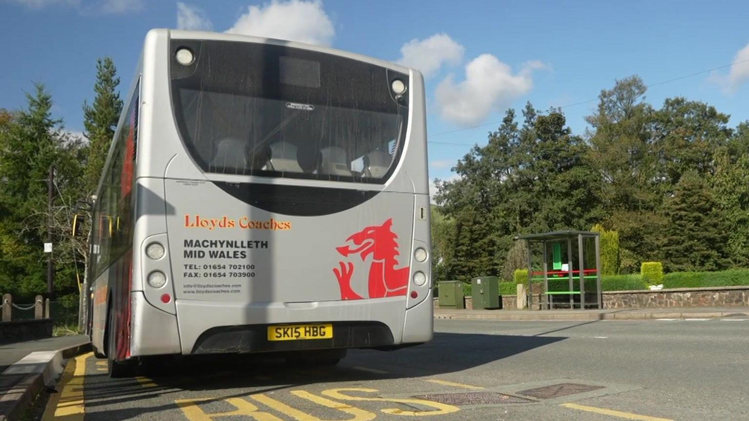 Bws Lloyds Coaches