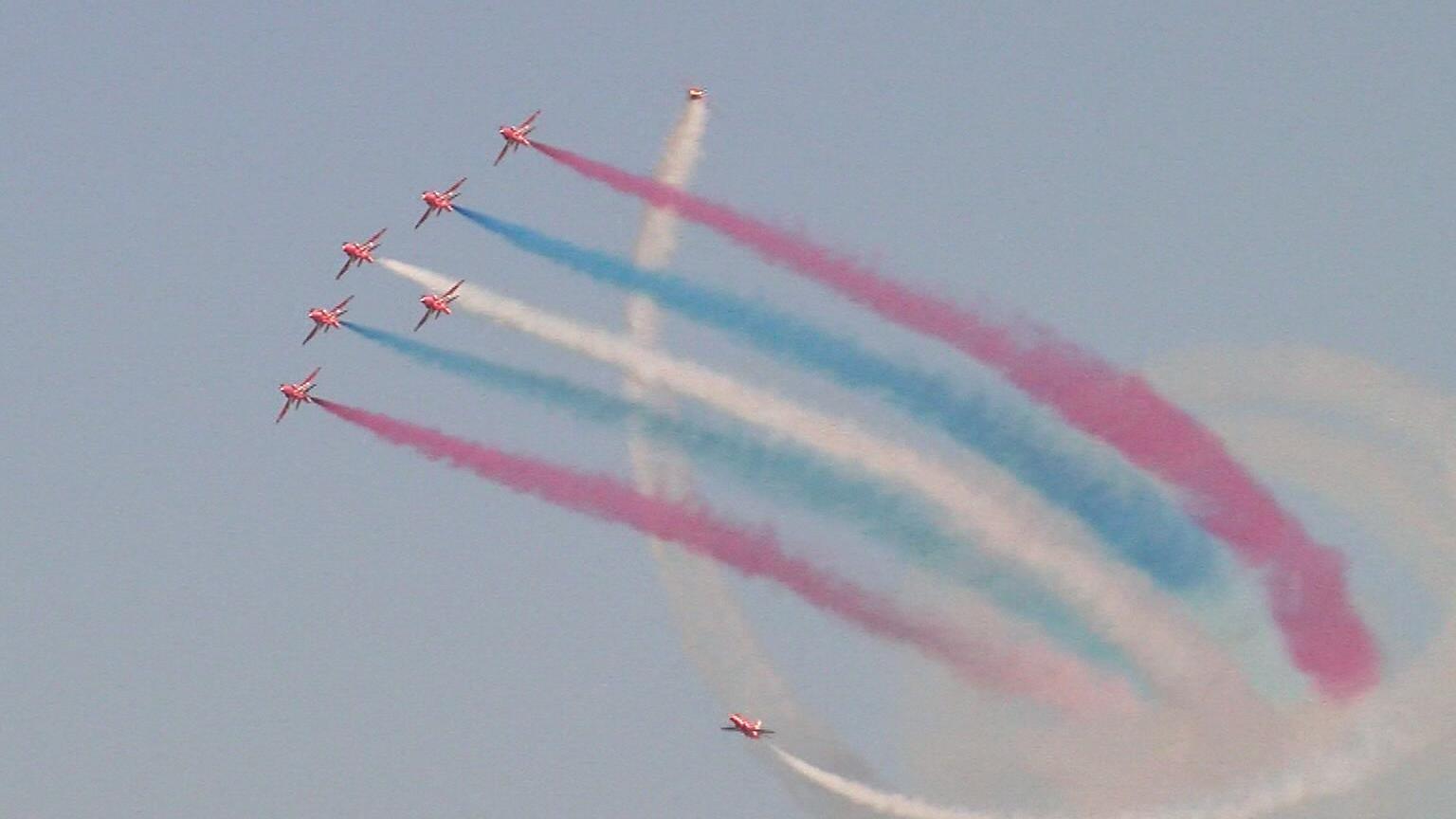 Red Arrows display