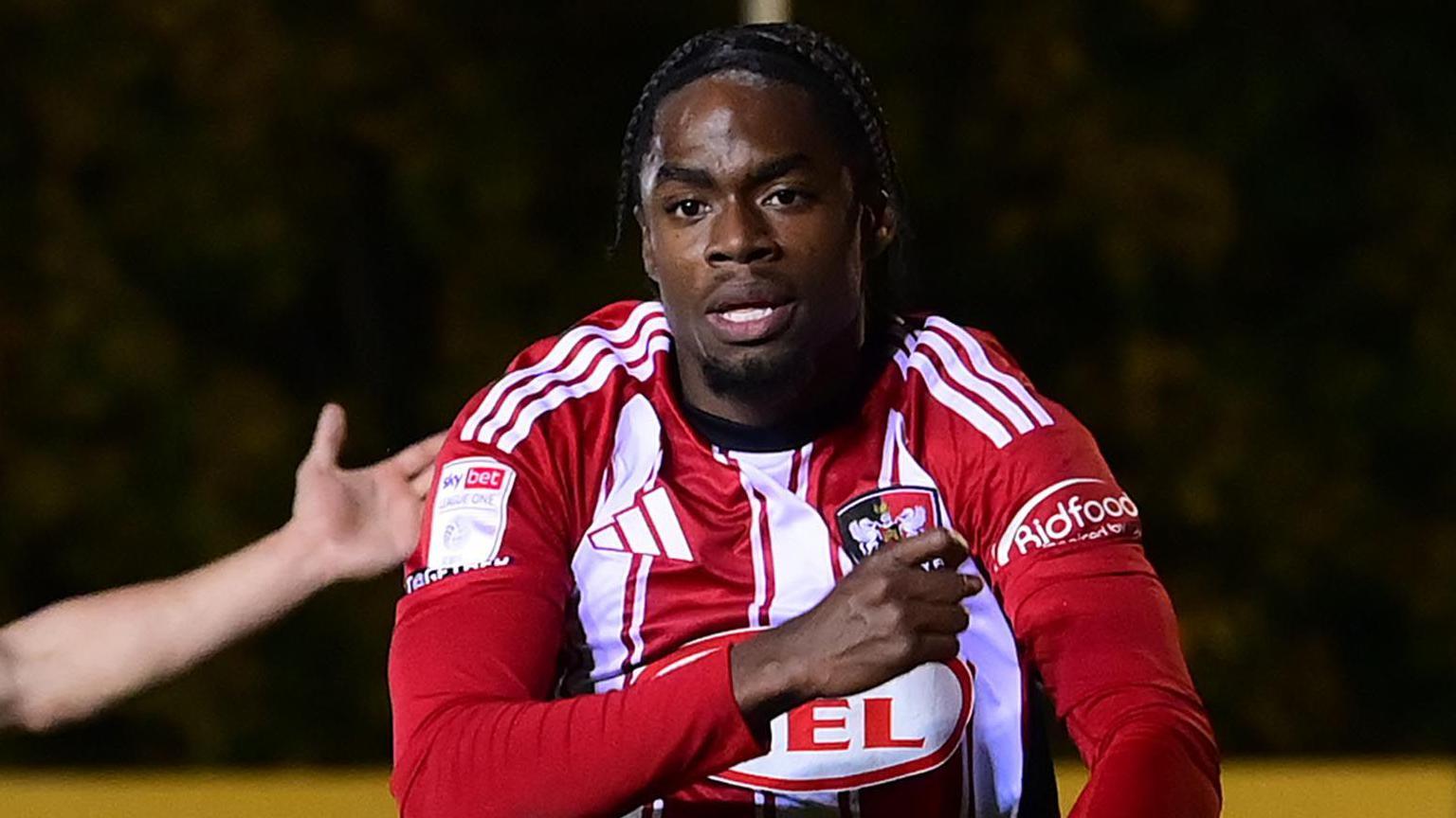 Akeel Higgins in action for Exeter