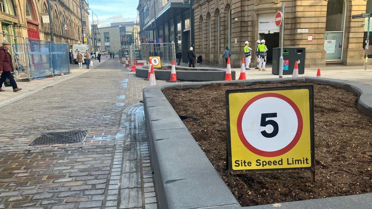 5mph site speed sign with minimal roadworks in background