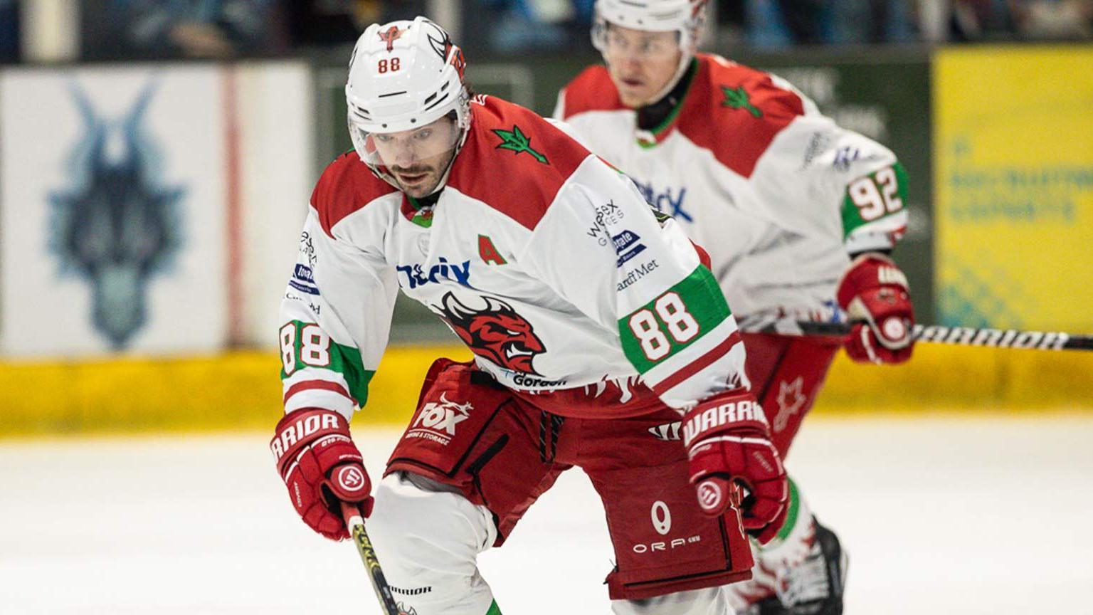 Joey Martin in action for Cardiff Devils