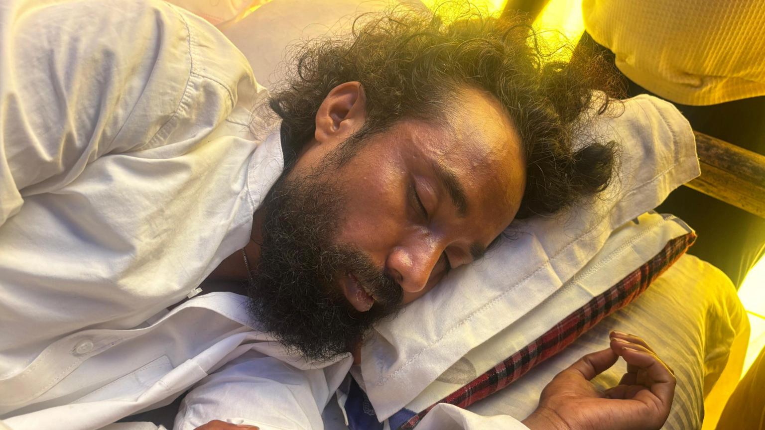 Indian student leader ends hunger strike after 16 days