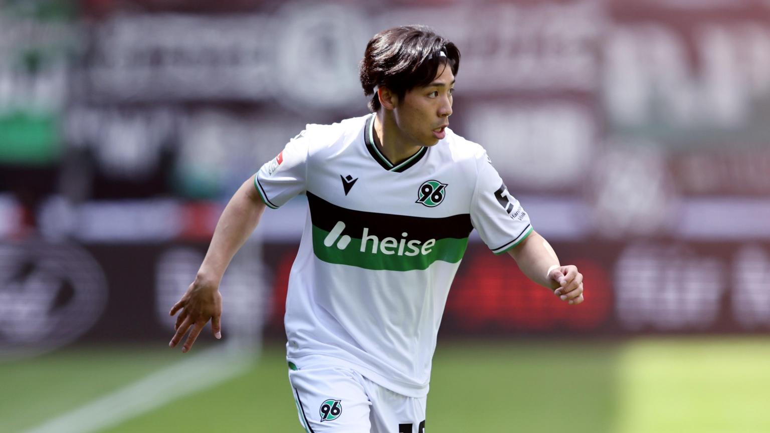 Japanese winger Yokota joins Rangers from Hannover