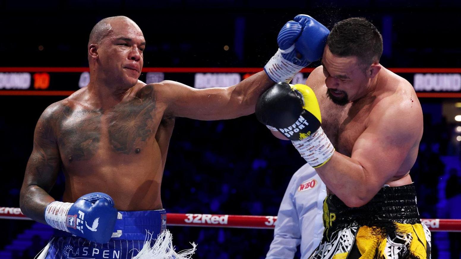 Fabio Wardley lands a jab on Joseph Parker