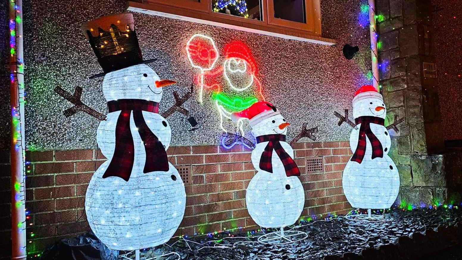 Snowmen lights