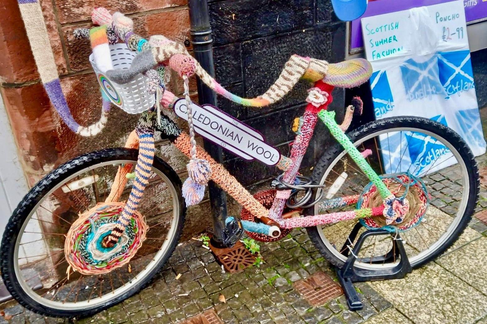 Bike in Fort William High Street.