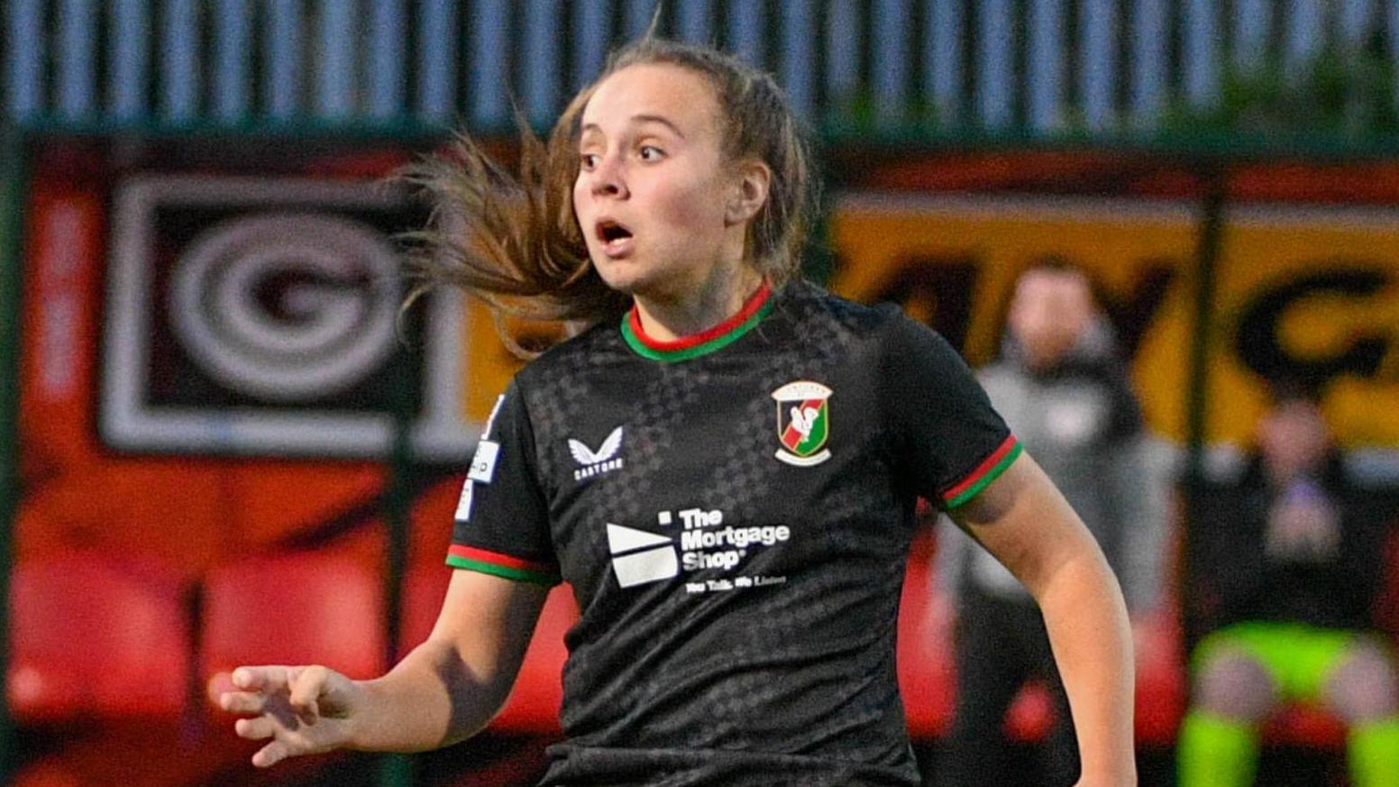 Kascie Weir in action