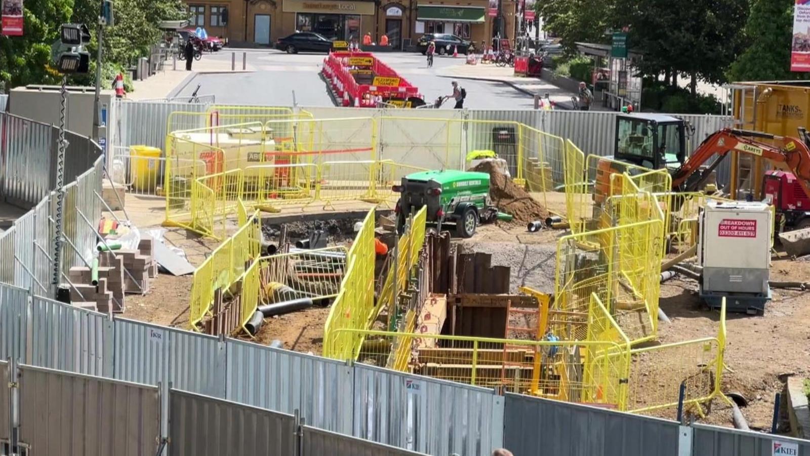 Work going on at Oxford Station, closing Botley Road at the railway bridge