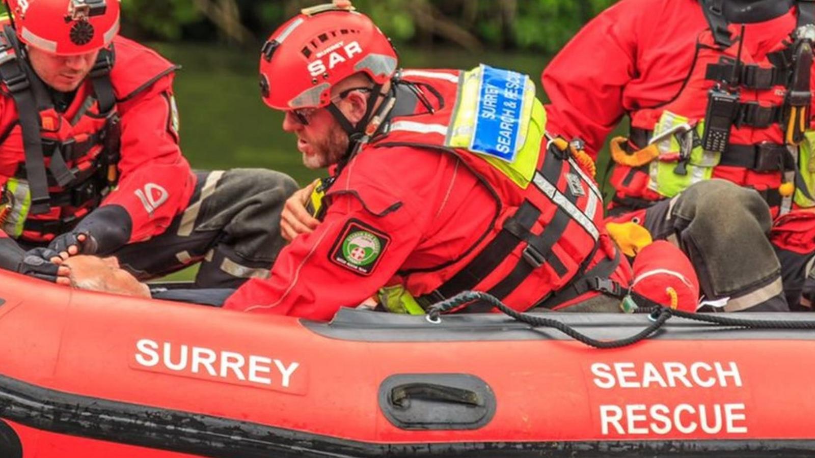 Surrey Search & Rescue hosts stretcher carry challenge fundraiser - BBC ...
