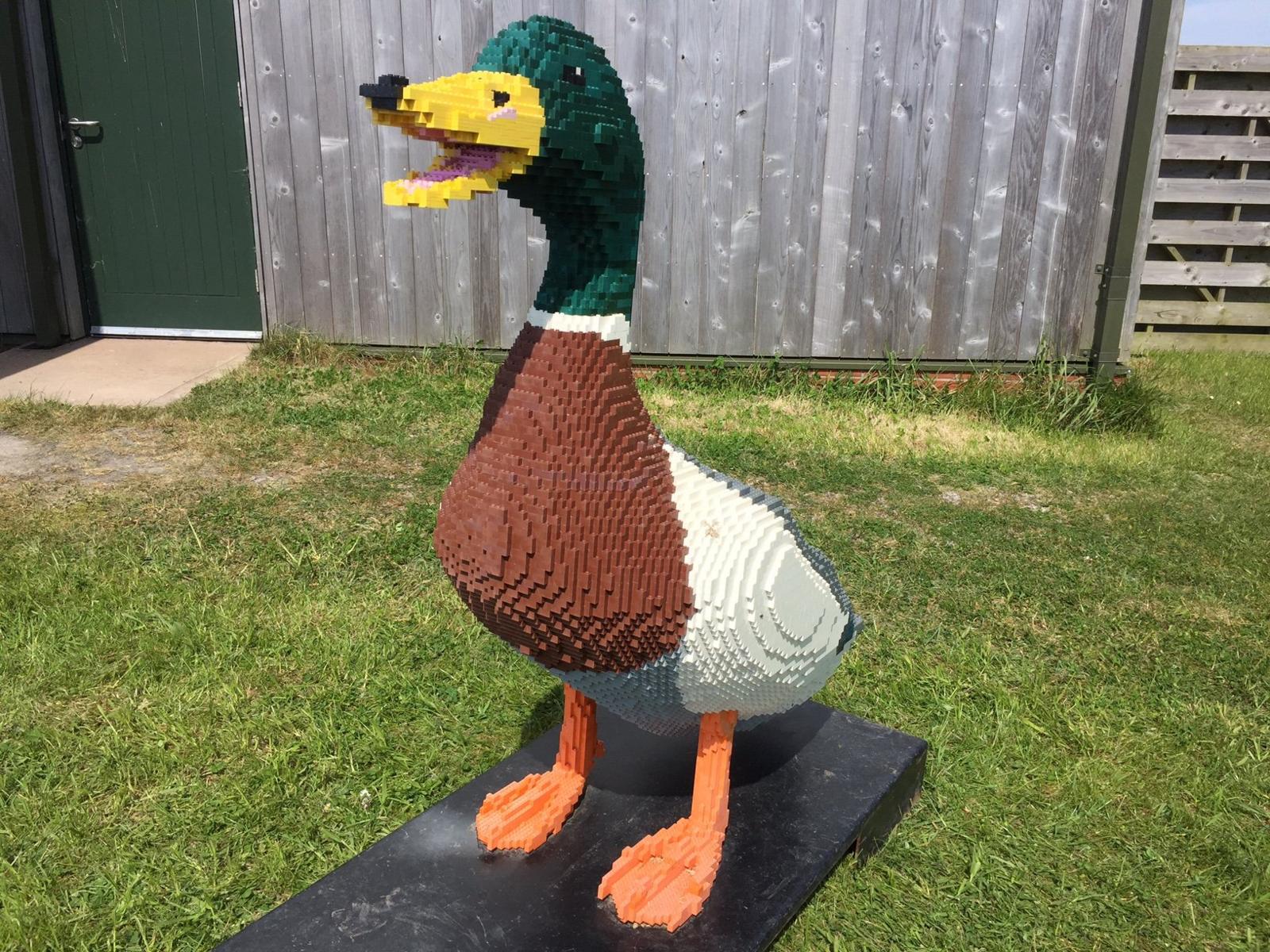 Lego duck