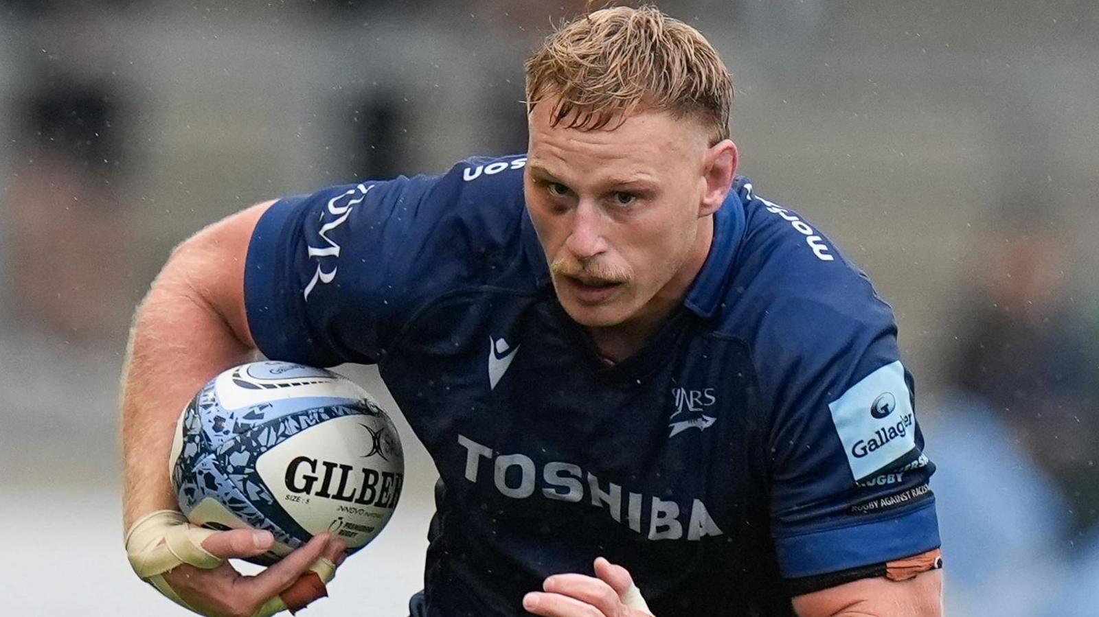 Jean-Luc du Preez in action for Sale Sharks