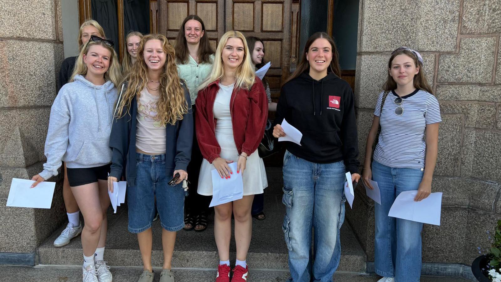 Students at Jersey College for Girls