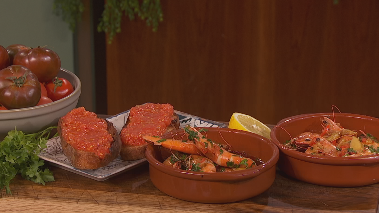 James Martin's Spanish Tapas - BBC
