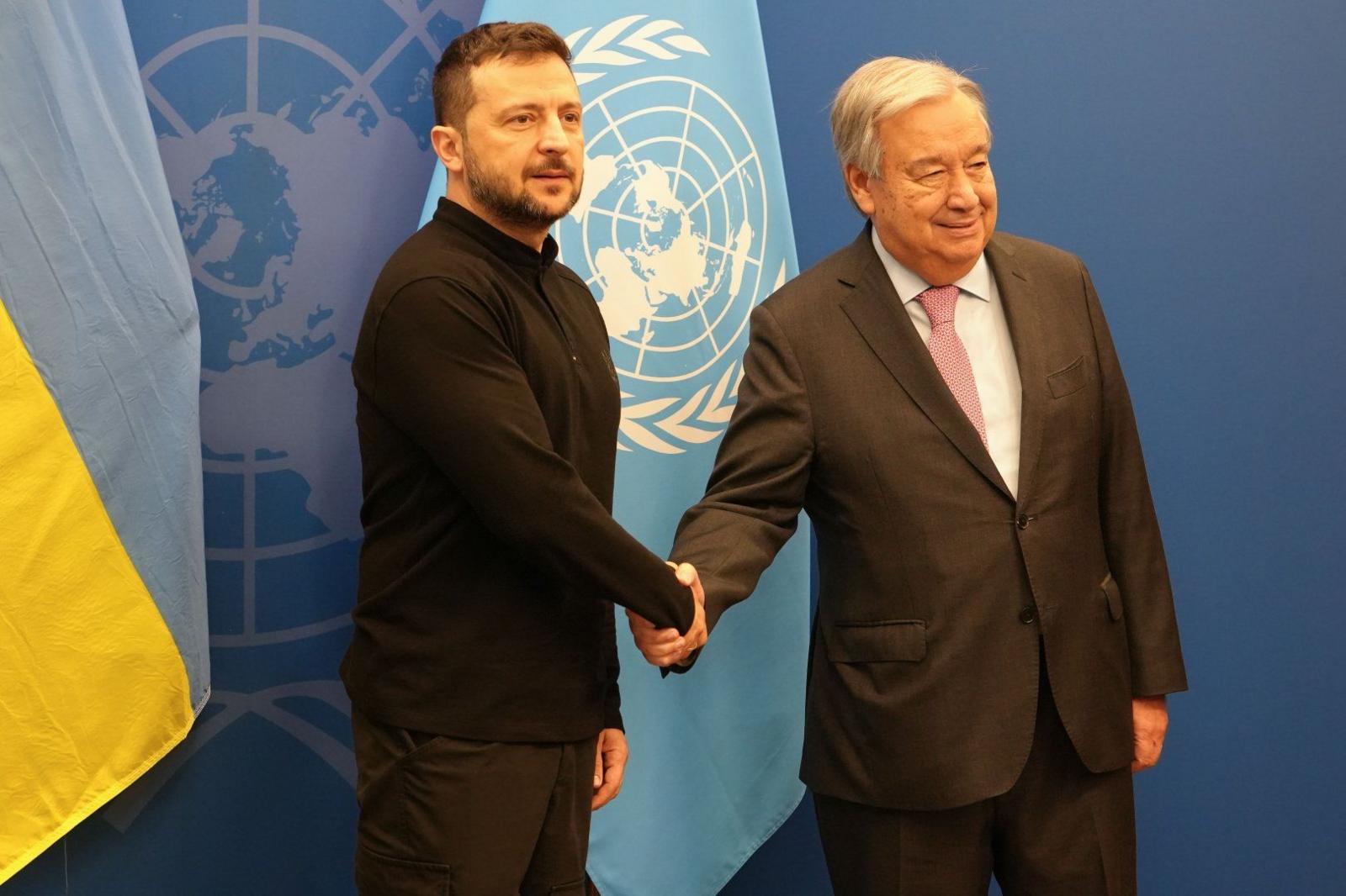 Ukrainian President Volodymyr Zelensky (left) shakes hands with UN Secretary General António Guterres in New York City. Photo: 23 September 2024